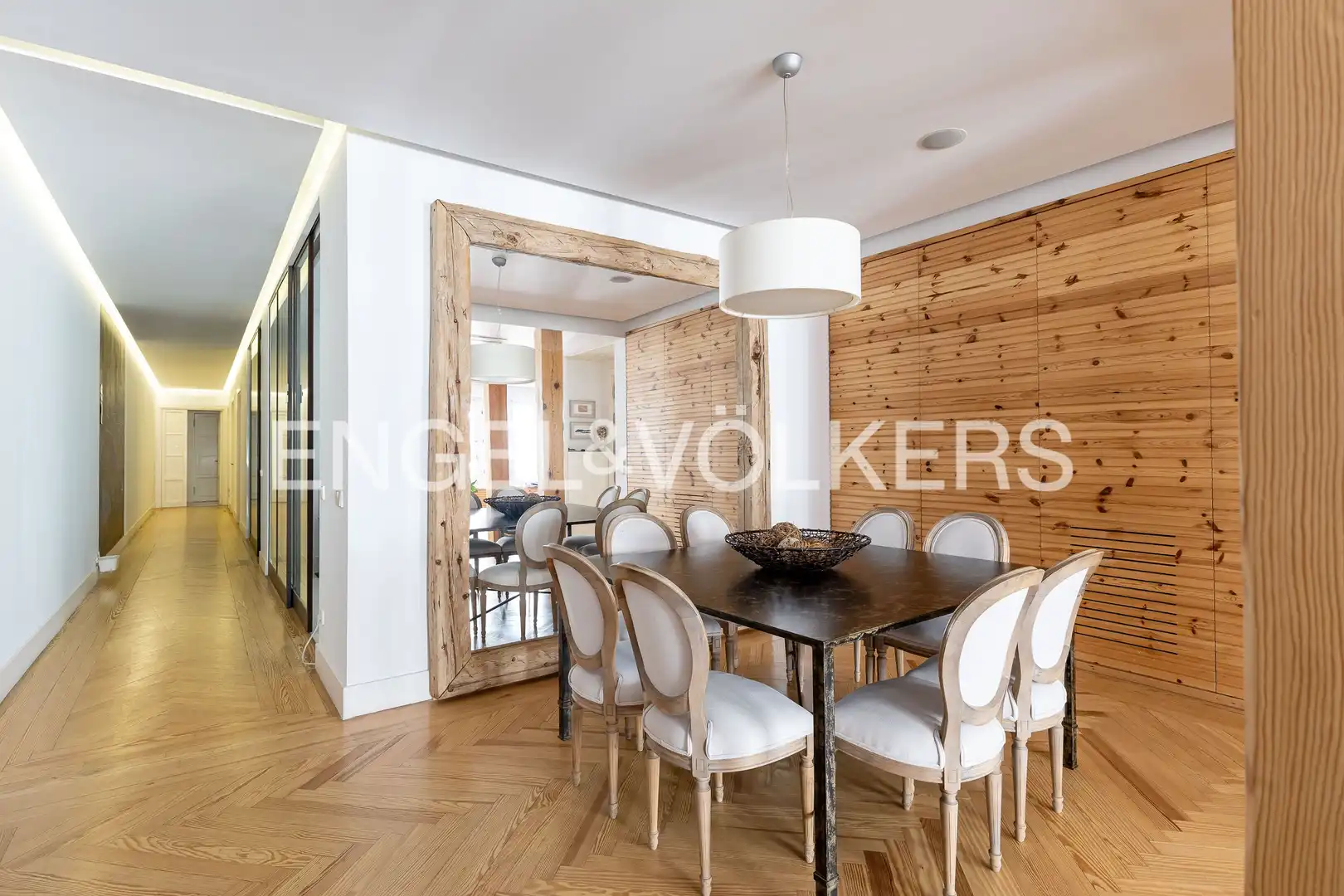 Comedor de Piso de alquiler en Madrid con Aire acondicionado, Calefacción y Parquet