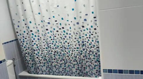Foto 4 de Habitació a Avenida Herminio Almendros, 17, Almansa, Albacete