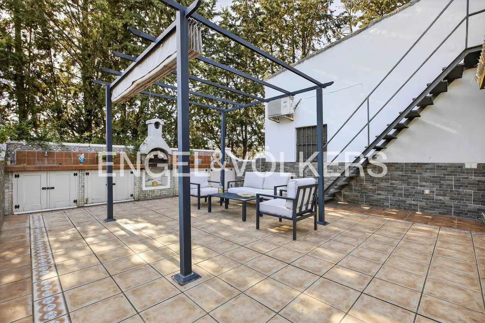 Terrace of Houses for sale in Morón de la Frontera  with Air Conditioner, Heating and Private garden