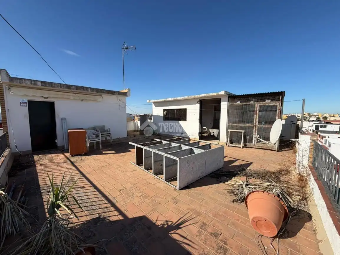 Terrassa de Casa o xalet en venda en Sevilla amb Aire condicionat i Balcó