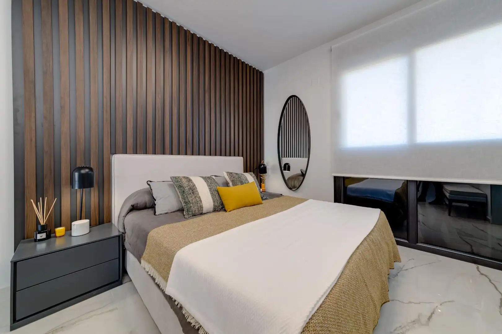 Habitación de Ático en venta en Orihuela con Aire acondicionado, Calefacción y Jardín privado