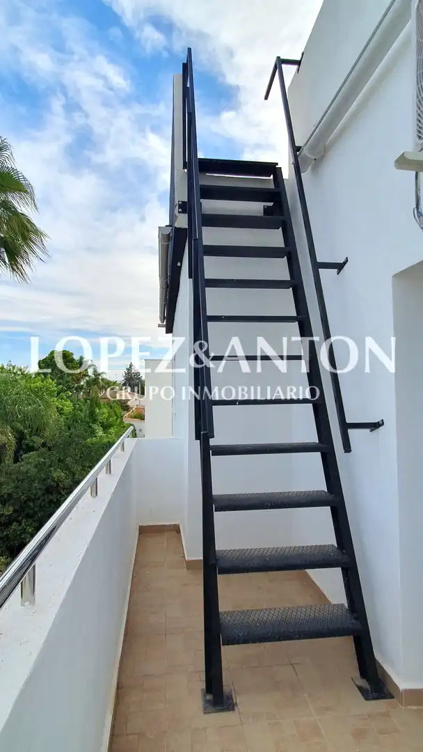 Exterior view of Houses for sale in L'Eliana  with Air Conditioner, Heating and Private garden
