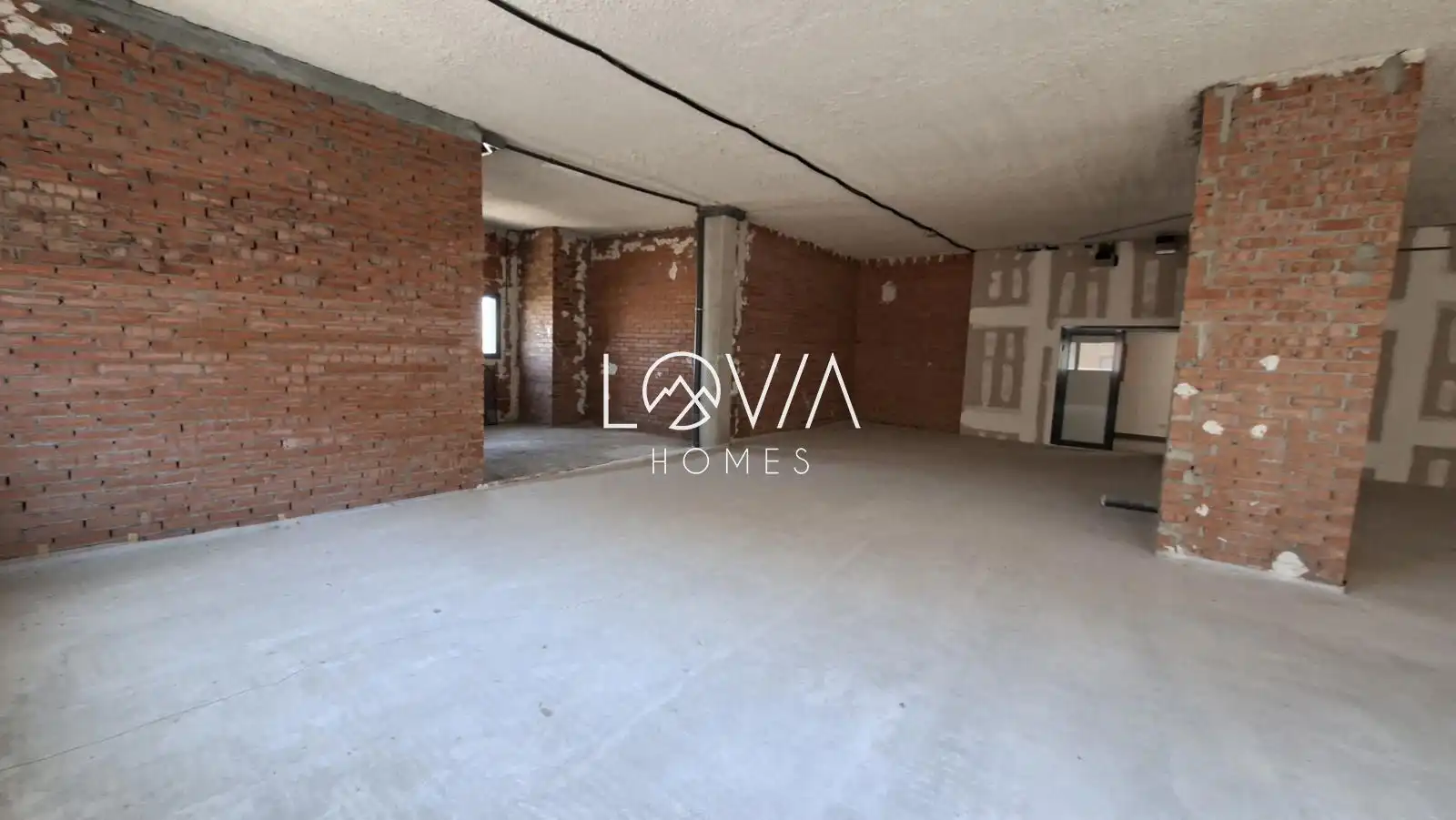 Office for sale in Población de Arroyo