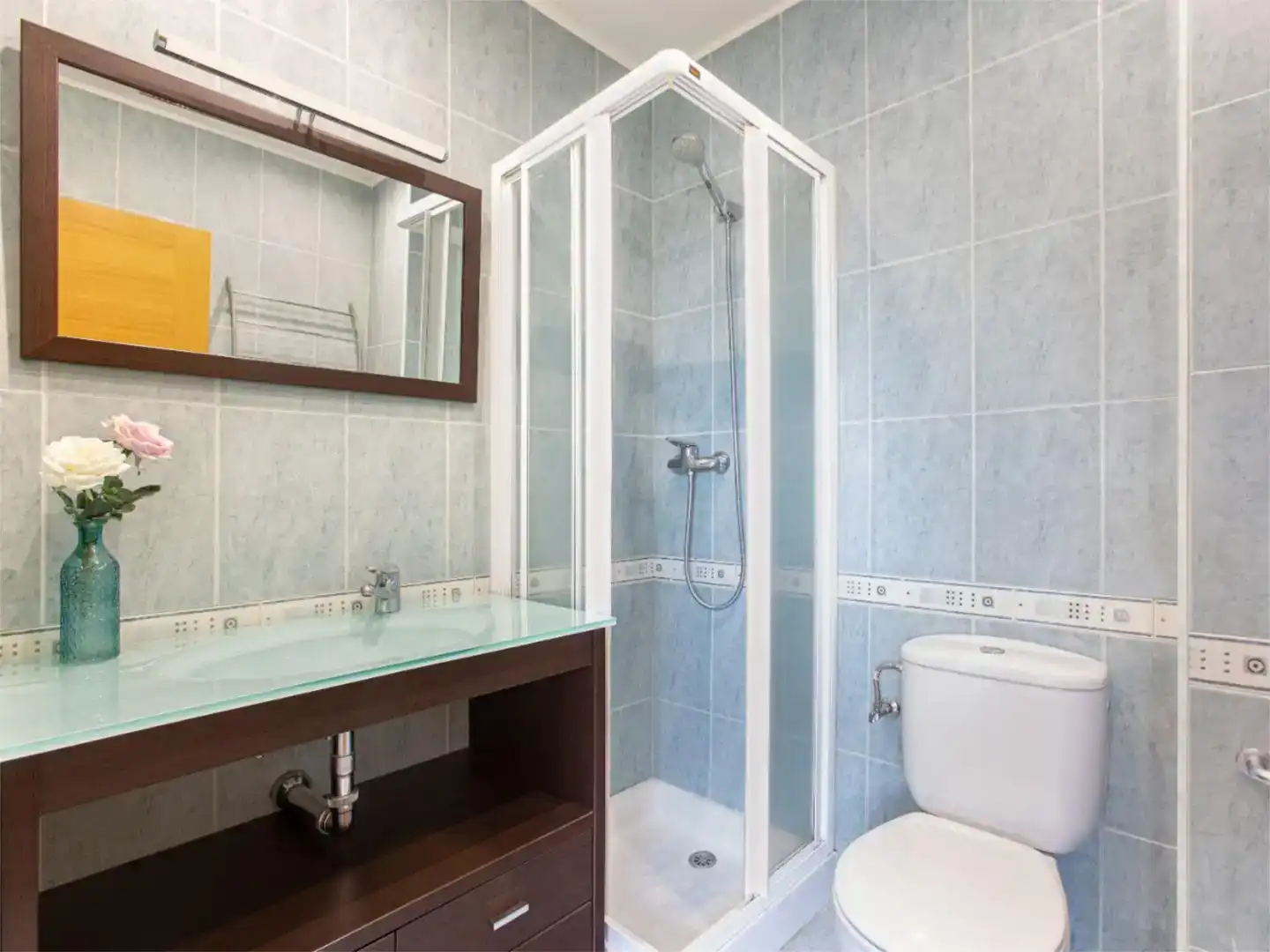 Badezimmer von Wohnung zur Miete in Gijón 