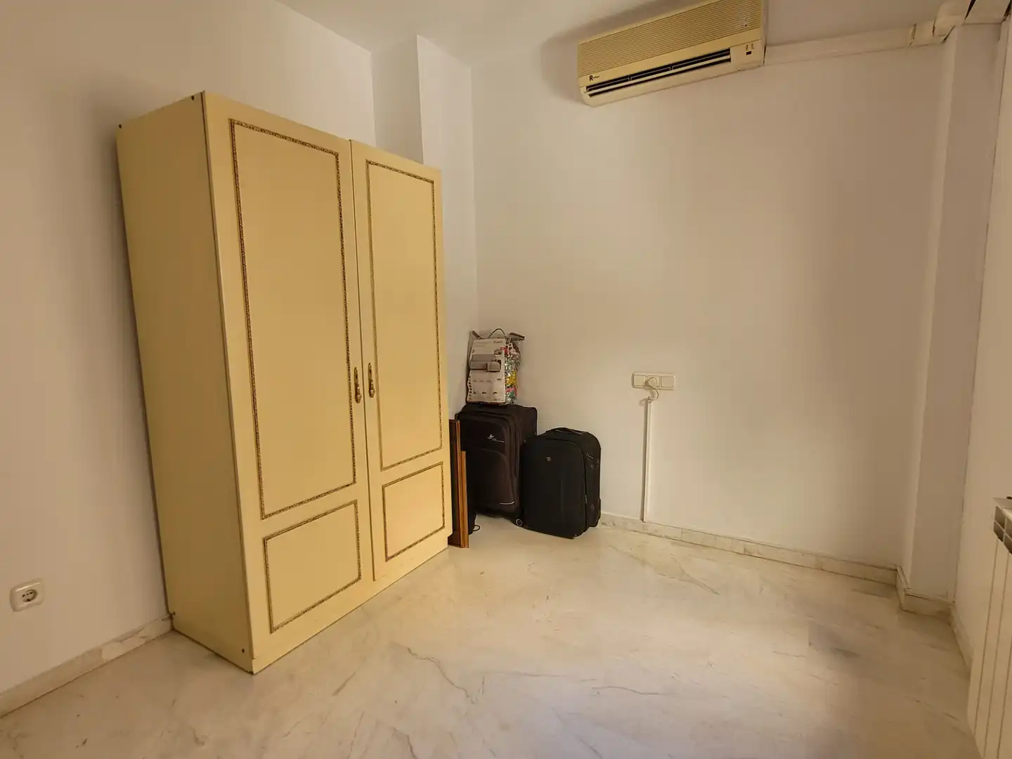 Bedroom of Duplexes for sale in Poniente