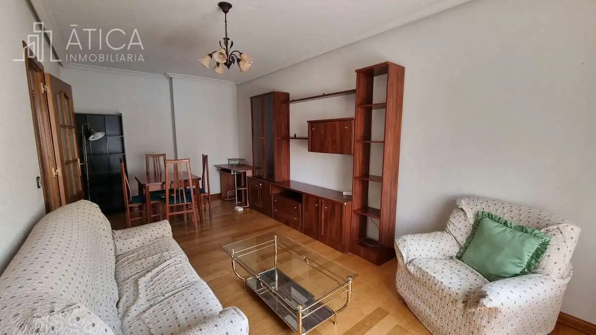 Piso de alquiler en Capuchinos - Glorieta - Ciudad Jardín