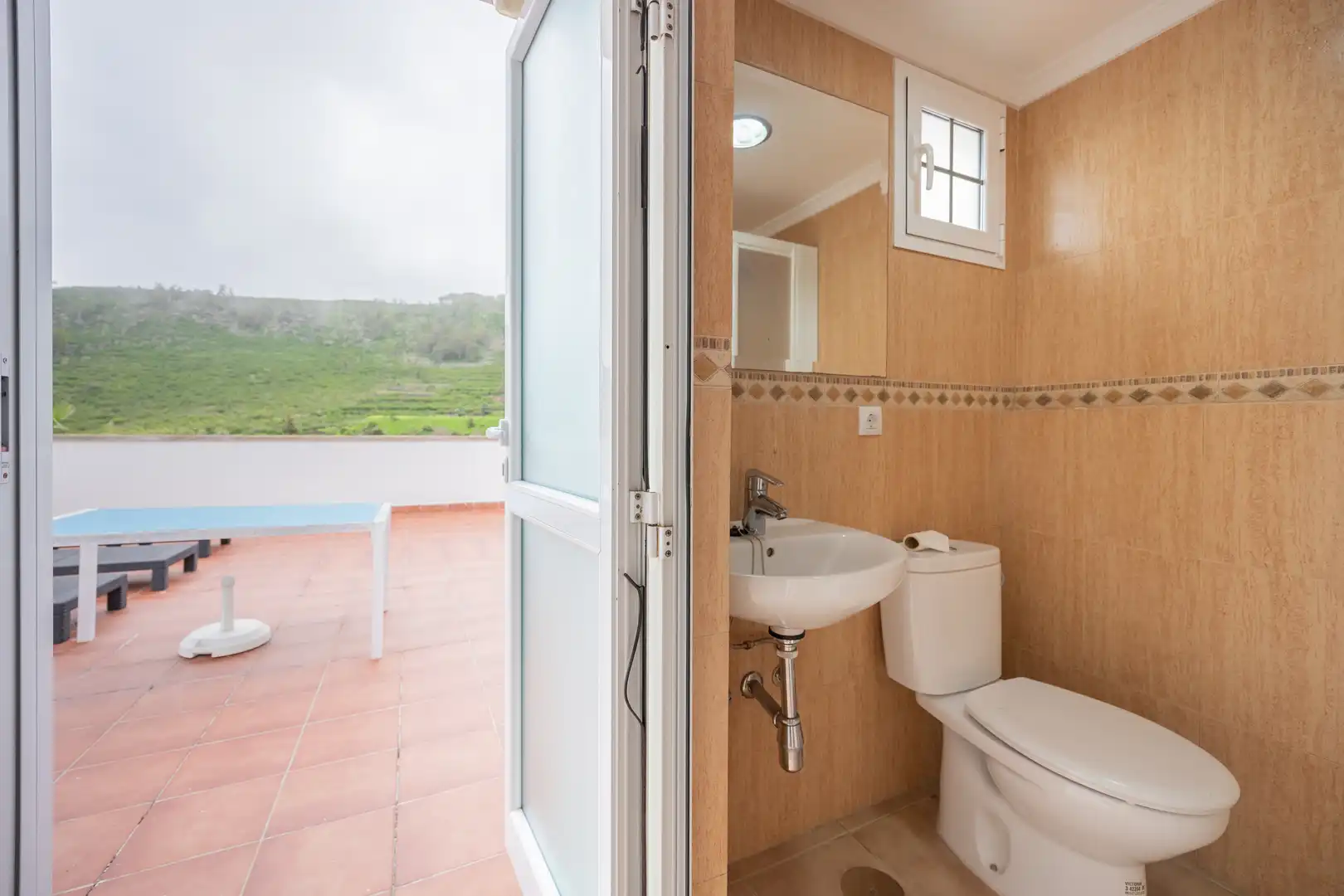 Baño de Piso en venta en Arucas con Aire acondicionado, Terraza y Trastero