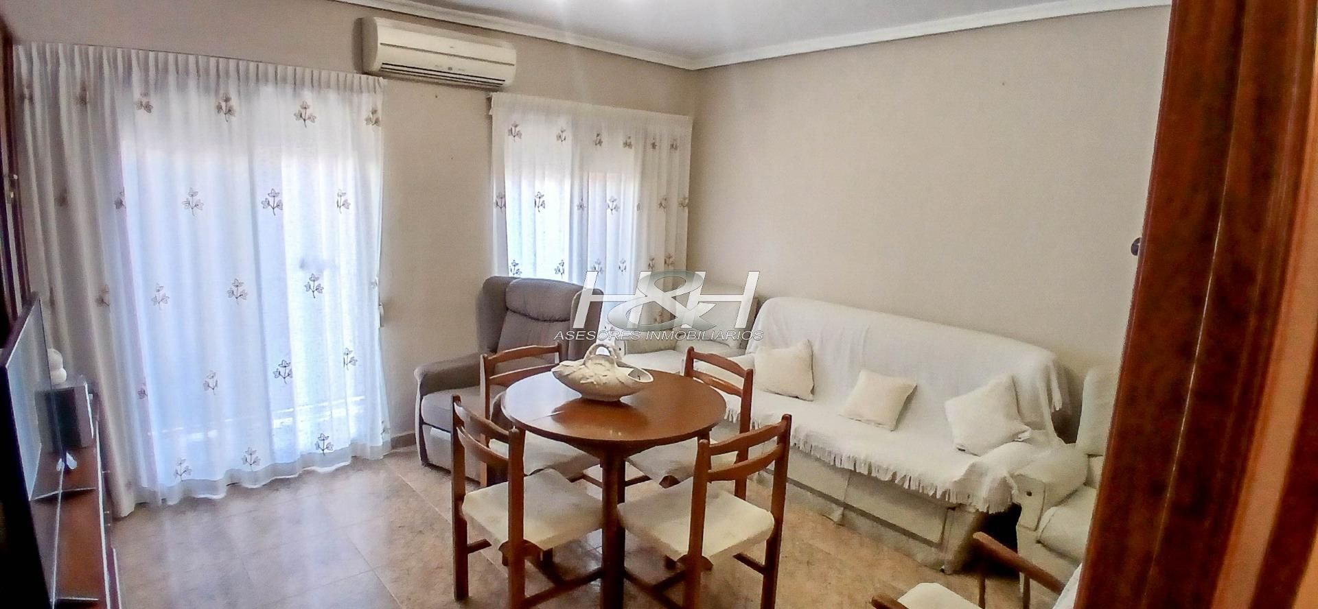 Living room of Flat for sale in Burjassot  with Air Conditioner, Heating and Balcony