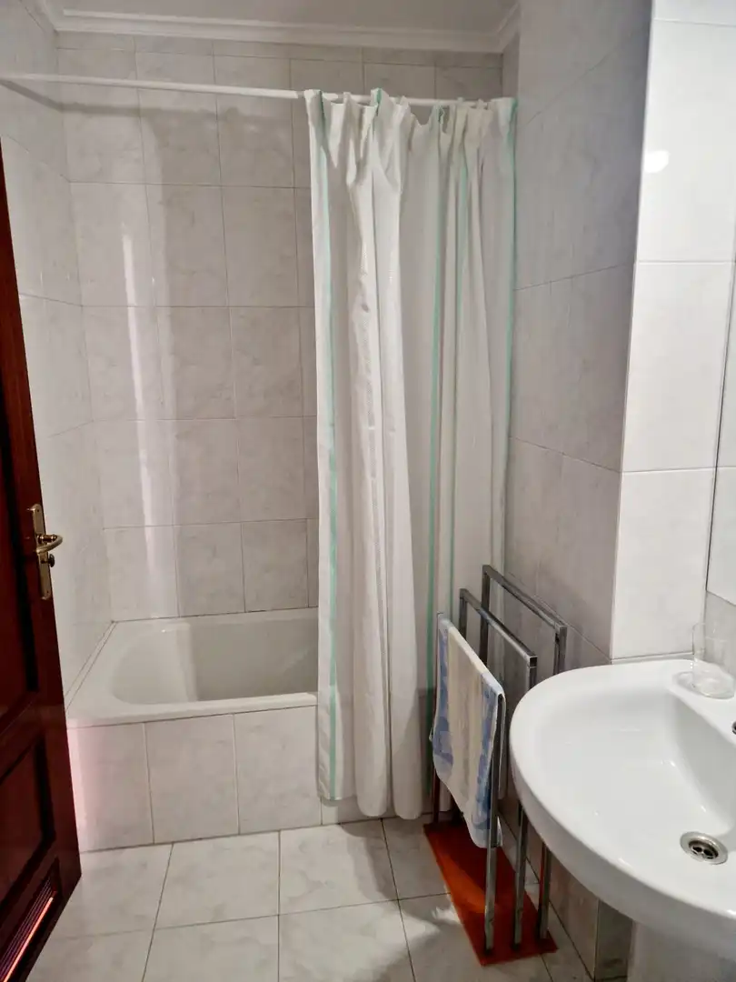 Baño de Piso en venta en Avilés con Calefacción, Parquet y Terraza