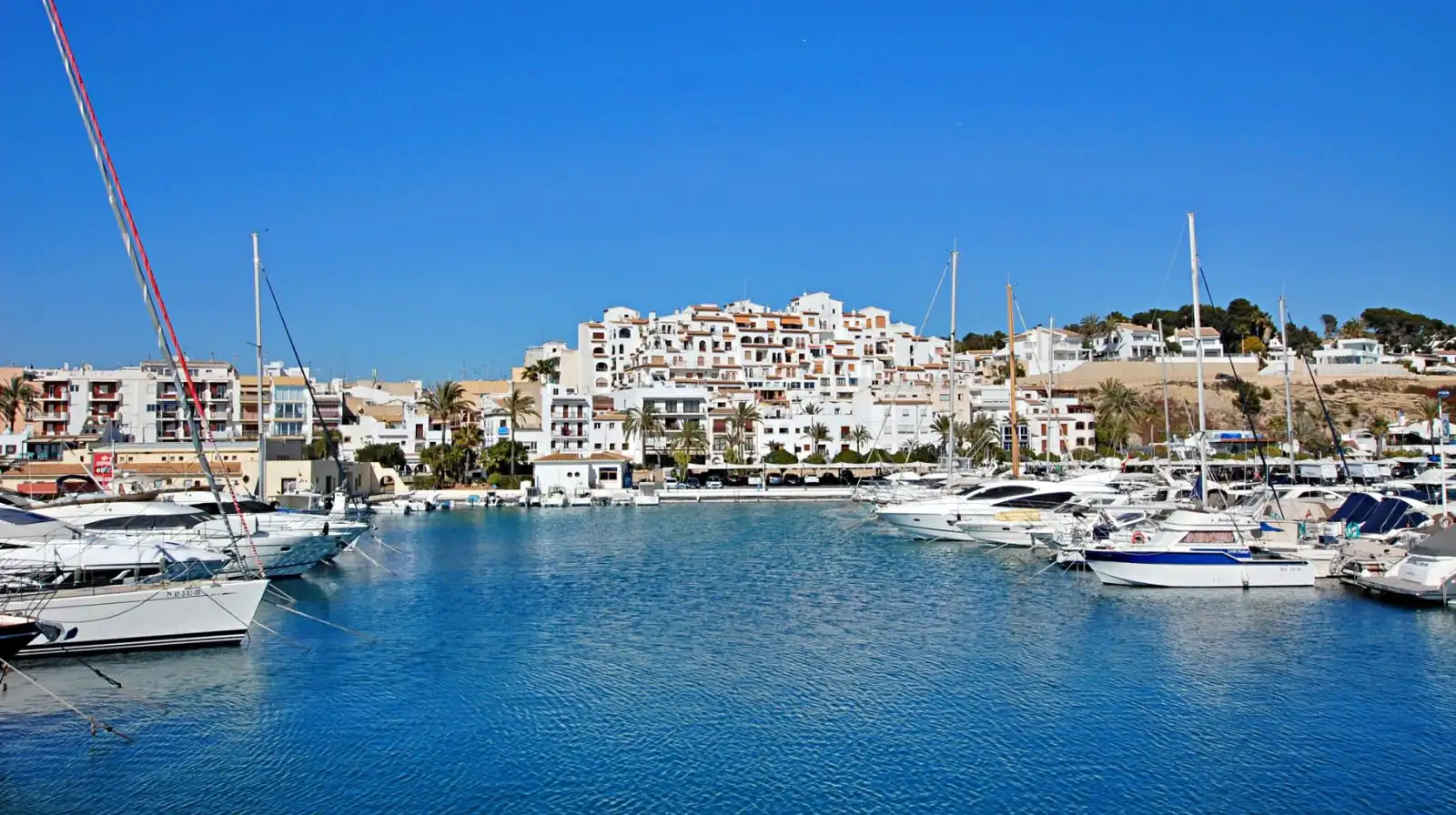 Vista exterior de Casa o xalet en venda en Benissa amb Aire condicionat, Calefacció i Jardí privat