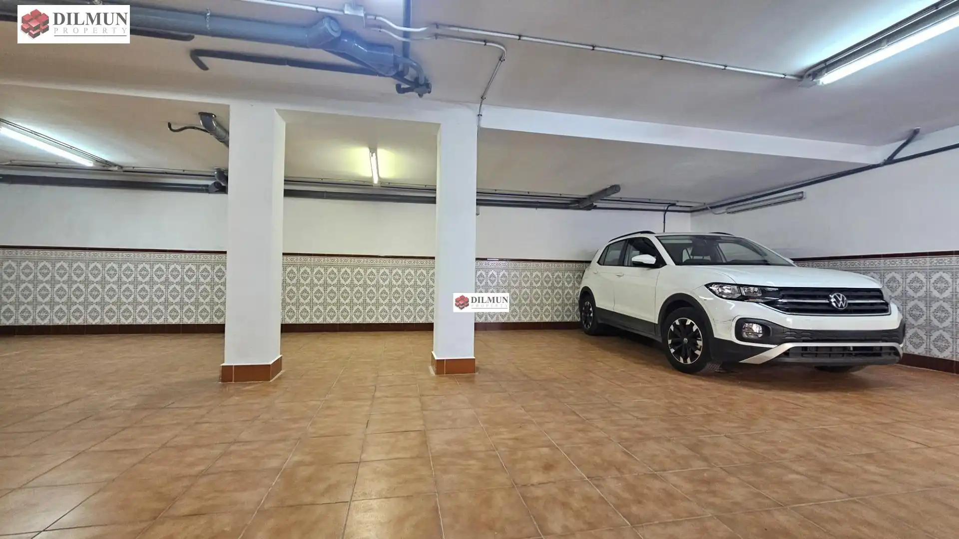 Parking of Houses for sale in Mijas  with Air Conditioner, Heating and Terrace