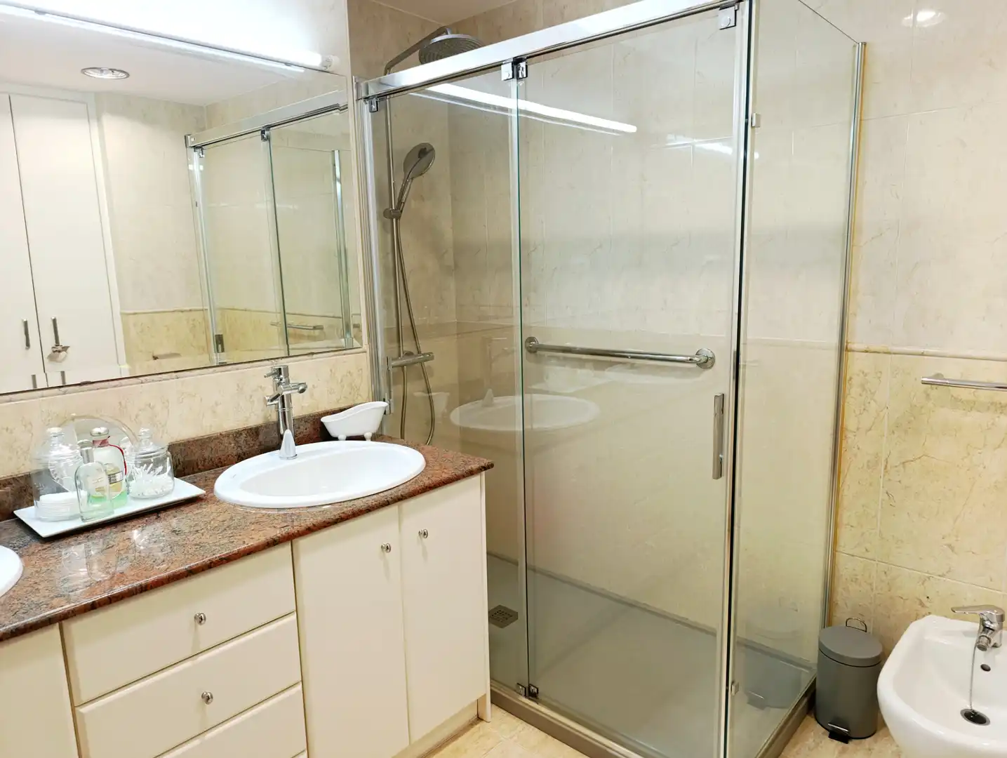 Baño de Casa o chalet en venta en Pineda de Mar con Aire acondicionado, Calefacción y Jardín privado