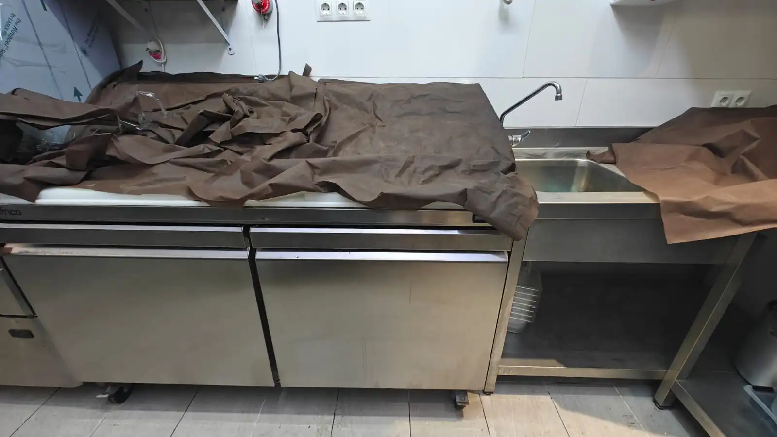 Gewerbefläche zum Verkauf in Carrer de Cubelles 3, imagen 12