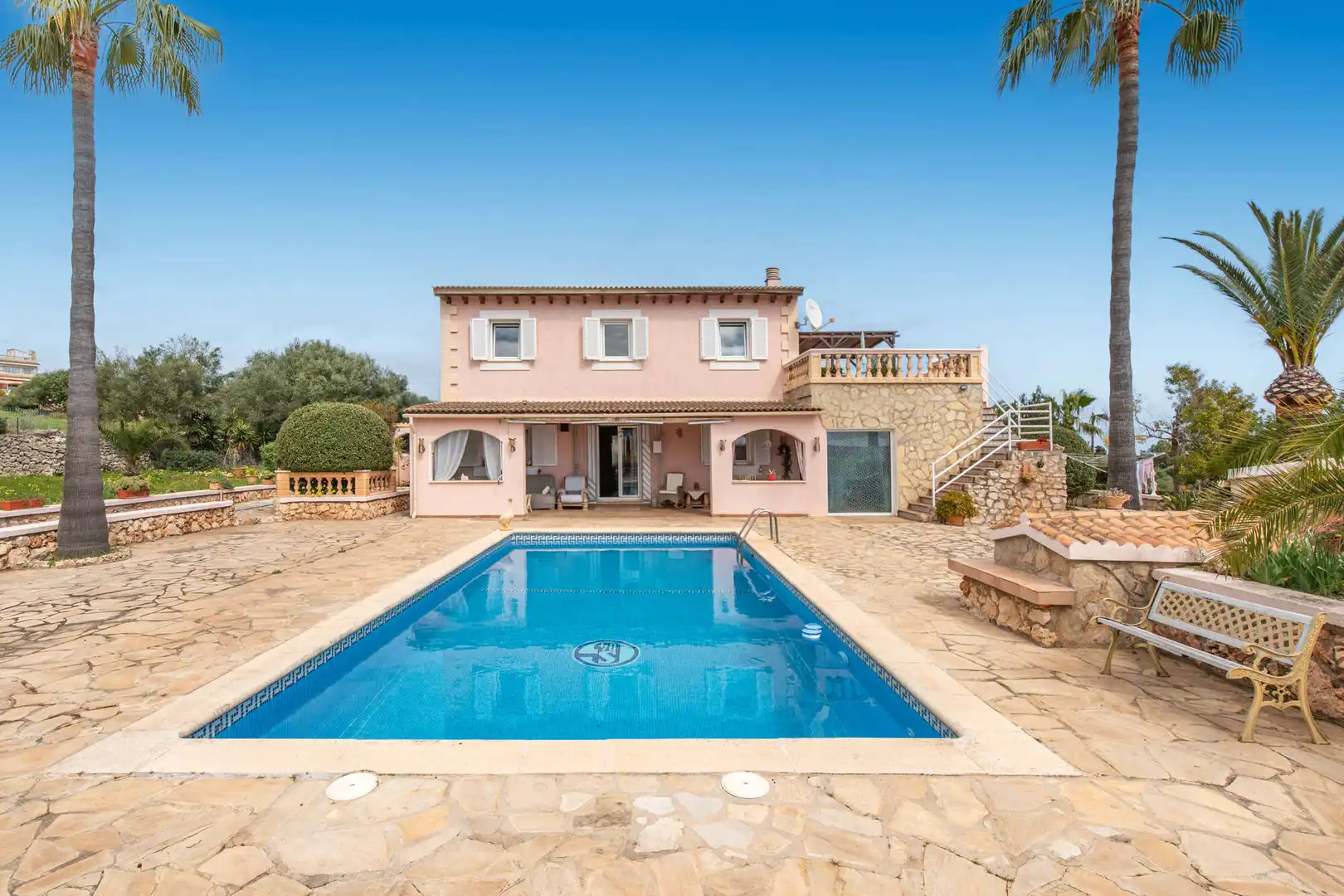Schwimmbecken von Country house zum Verkauf in Manacor mit Klimaanlage, Heizung und Terrasse