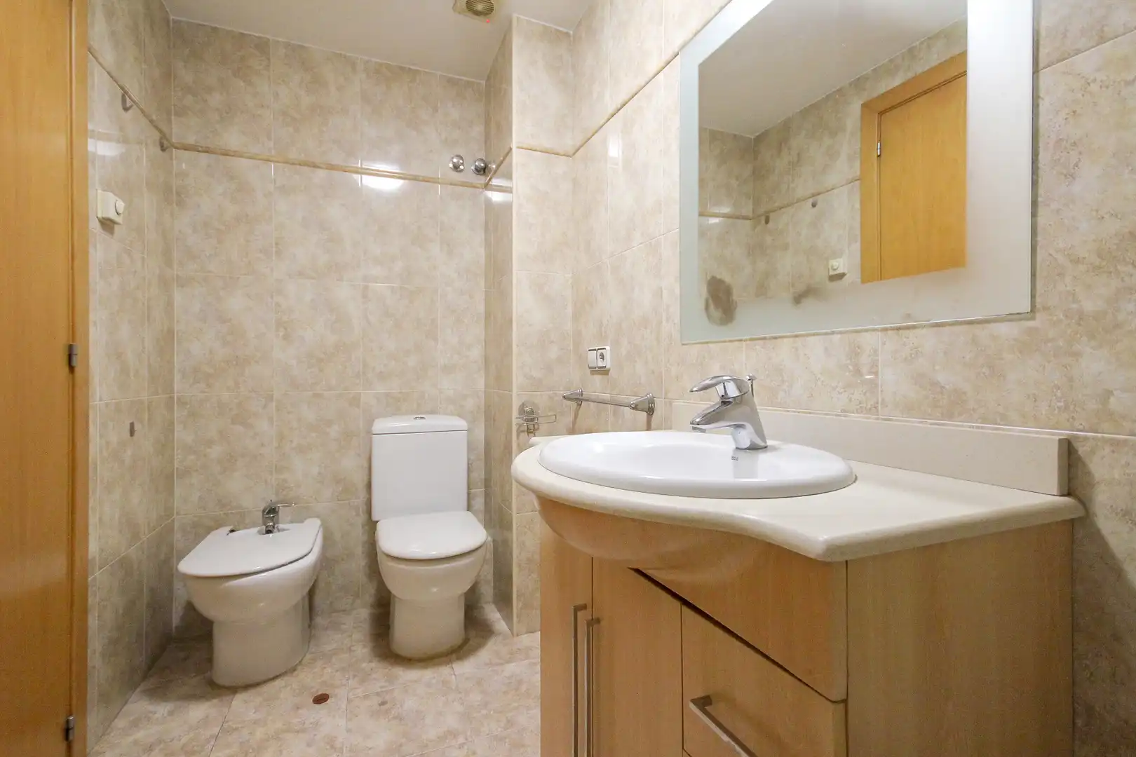 Badezimmer von Wohnung zum Verkauf in Manresa mit Heizung, Terrasse und Abstellraum