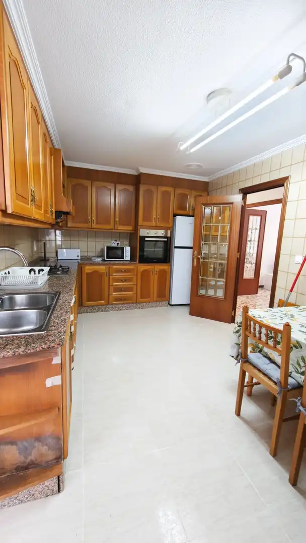 Kitchen of Flat for rent in Elche / Elx  with Furnished and Balcony