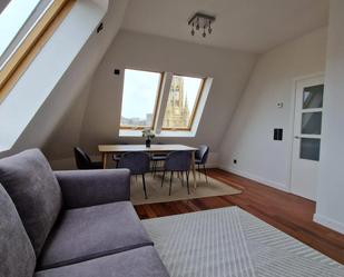 Sala d'estar de Apartament de lloguer en Donostia - San Sebastián  amb Aire condicionat, Calefacció i Moblat