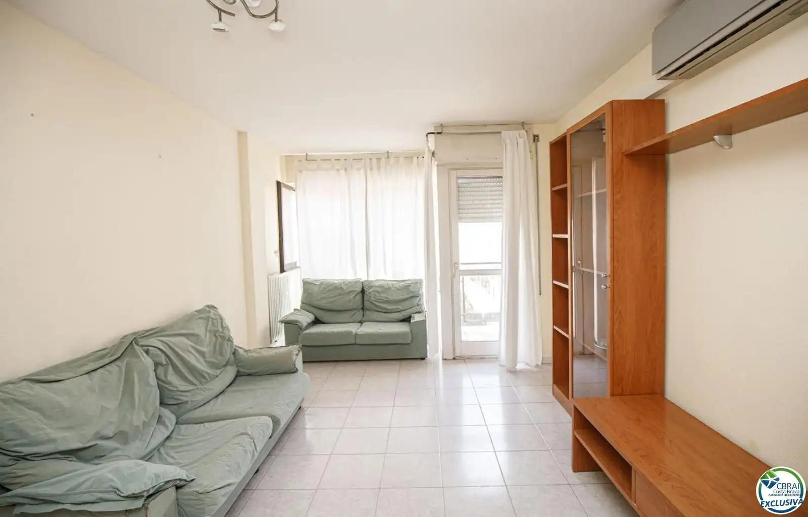 Wohnzimmer von Wohnungen zum Verkauf in Figueres mit Abstellraum und Möbliert