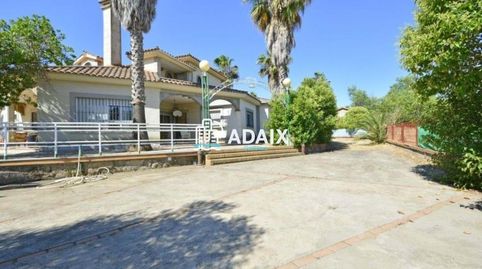 Este impresionante chalet, con una amplia piscina, se encuentra en la exclusiva urbanización El Monte del Casar, en el municipio d, imatge 2