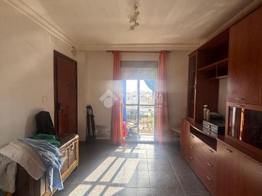 Pis amb balcó en venda a La Paz