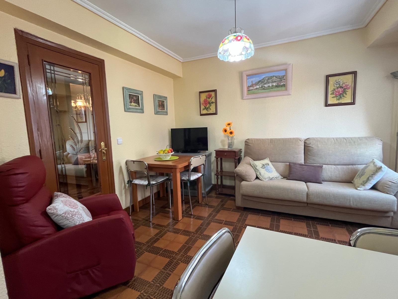 Sala d'estar de Pis en venda en  Pamplona / Iruña amb Calefacció i Balcó