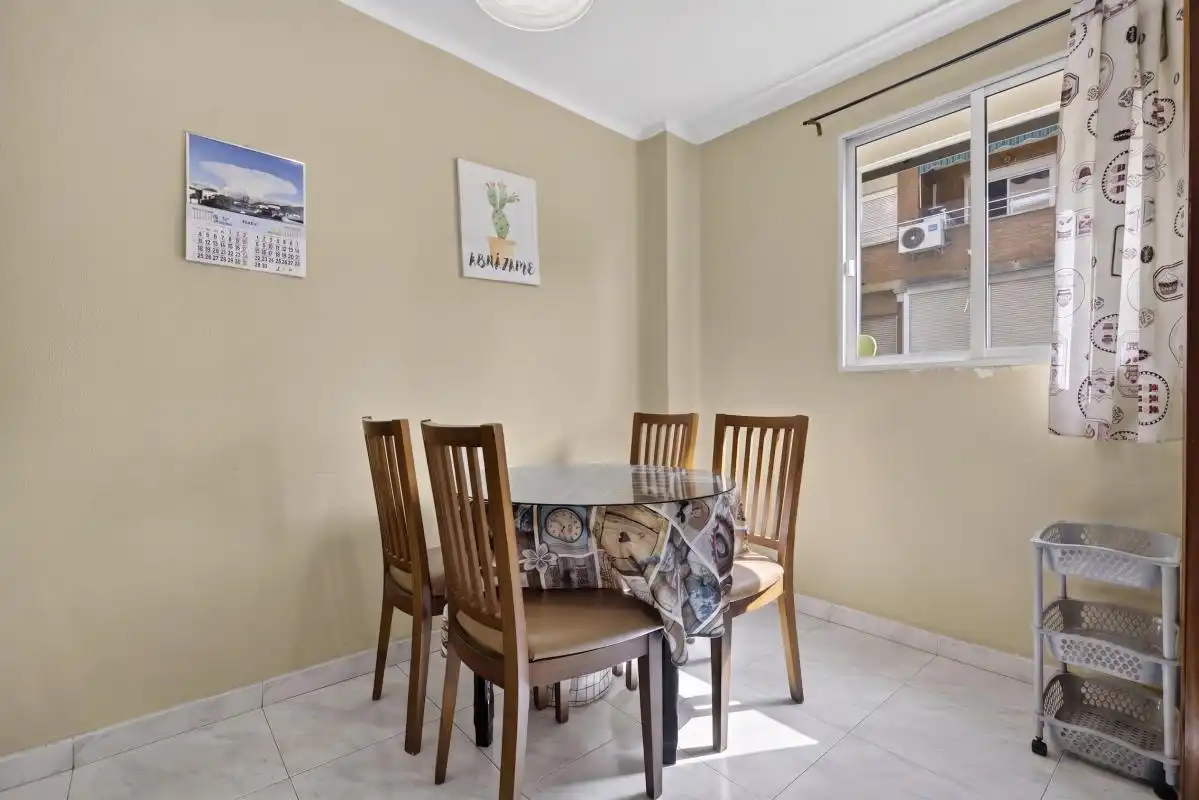 Esszimmer von Wohnung zum Verkauf in San Juan de Aznalfarache mit Klimaanlage, Heizung und Terrasse