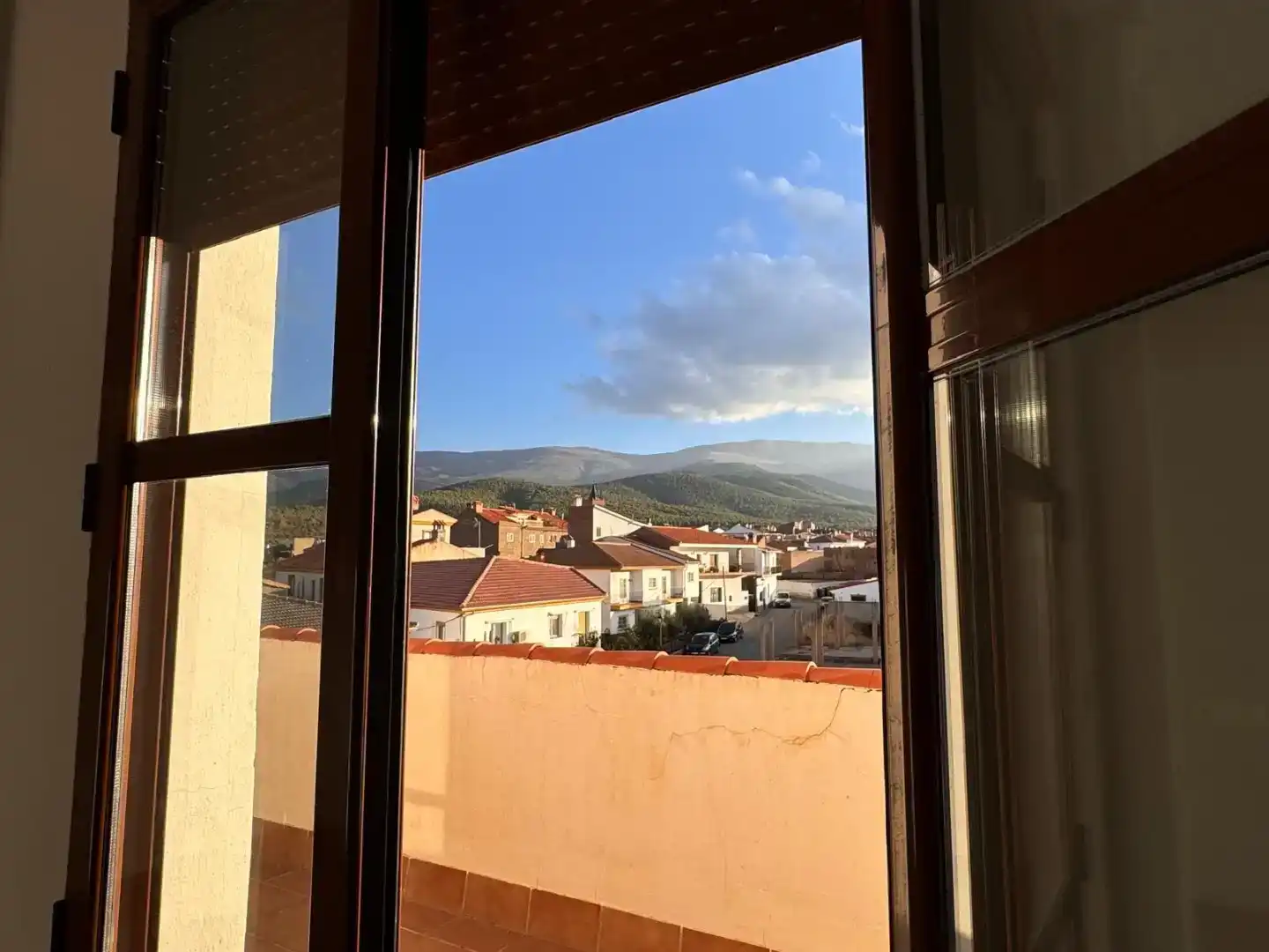 Vista exterior de Pis en venda en Jérez del Marquesado amb Aire condicionat, Jardí privat i Parquet