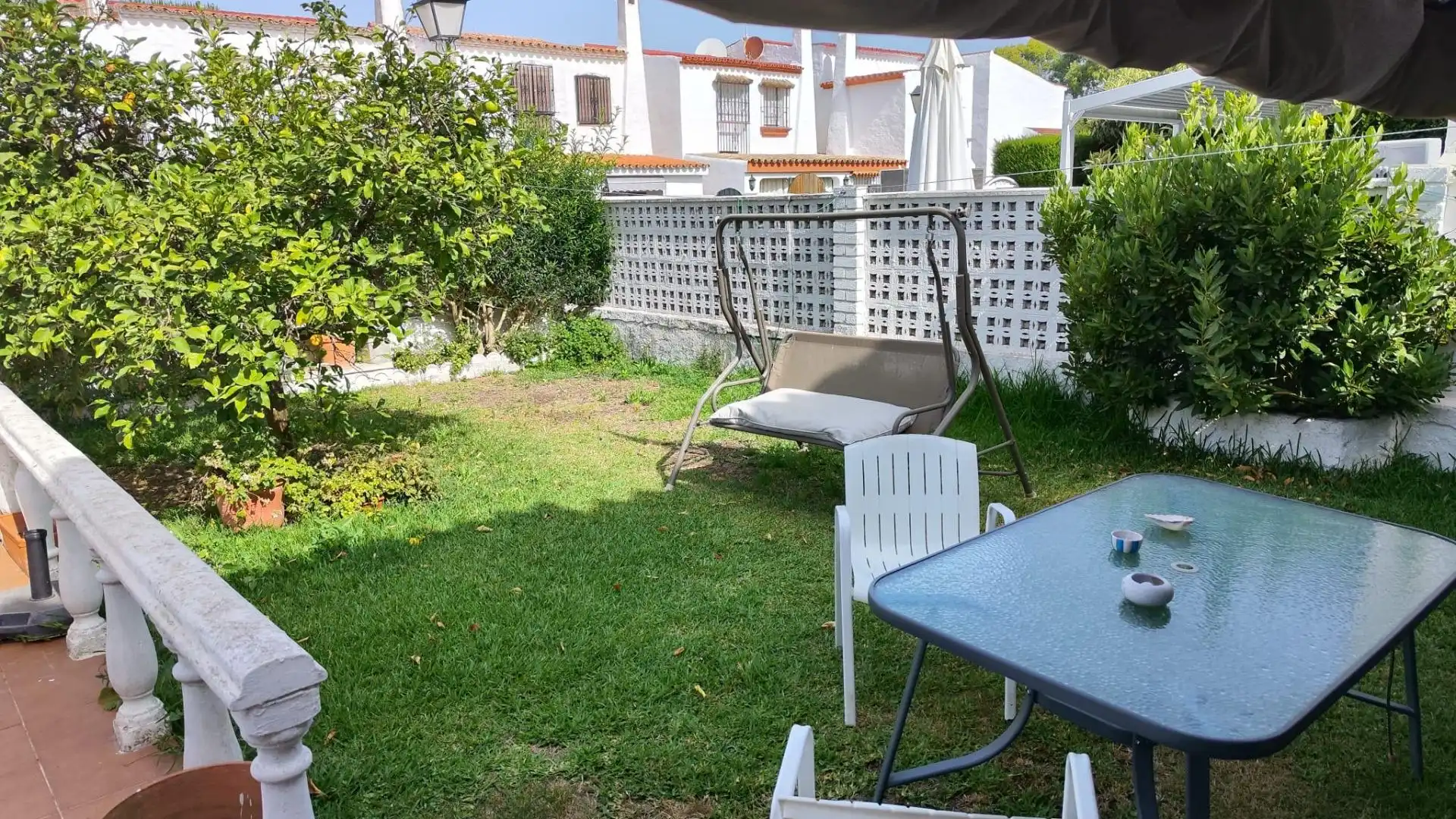 Jardí de Casa adosada en venda en Chiclana de la Frontera amb Aire condicionat, Jardí privat i Terrassa