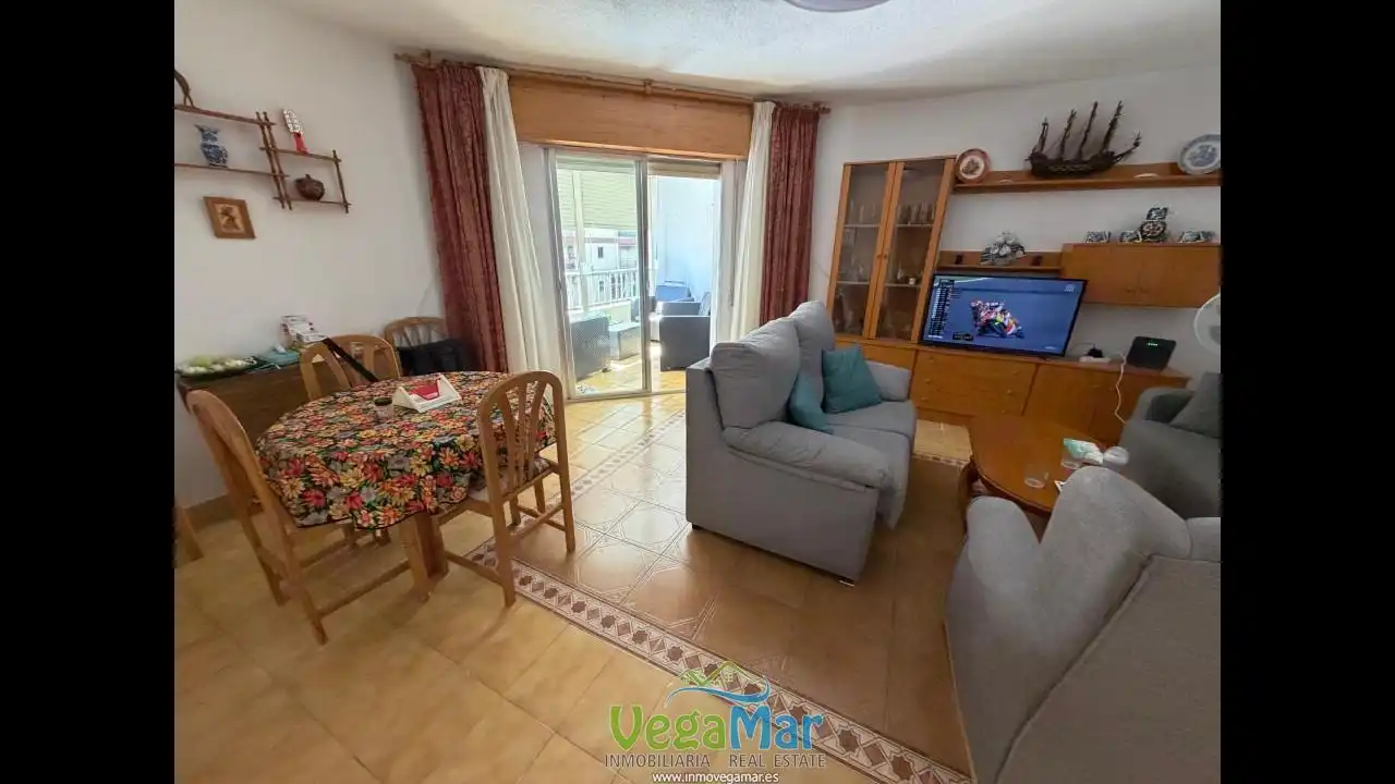Flat for rent in Avenida Amelia Sánchez de Alcázar, Almuñecar Centro