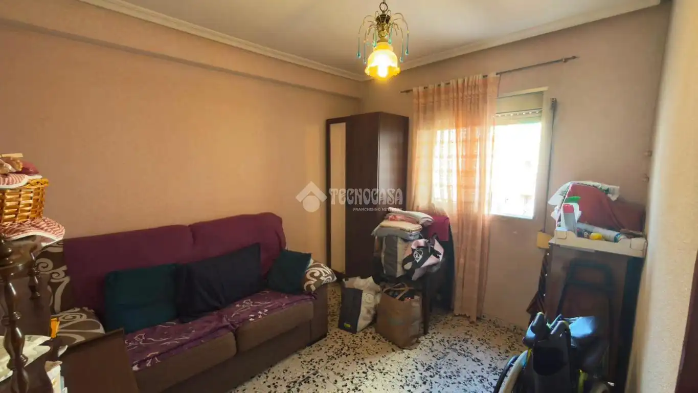 Habitación de Piso en venta en Madrid con Calefacción y Terraza