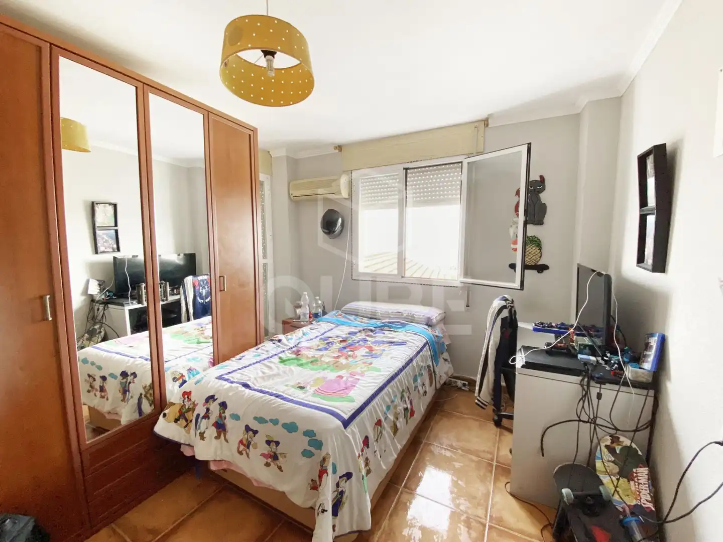 Dormitori de Casa adosada en venda en Alhaurín de la Torre amb Aire condicionat, Terrassa i Traster