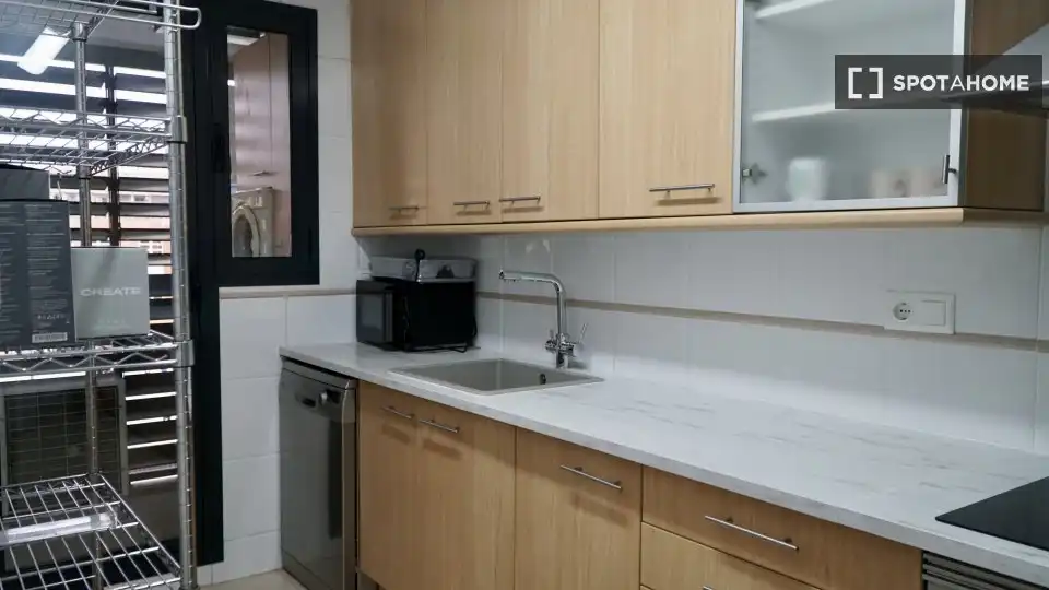 Habitación en Penya - Roja - Avda. Francia