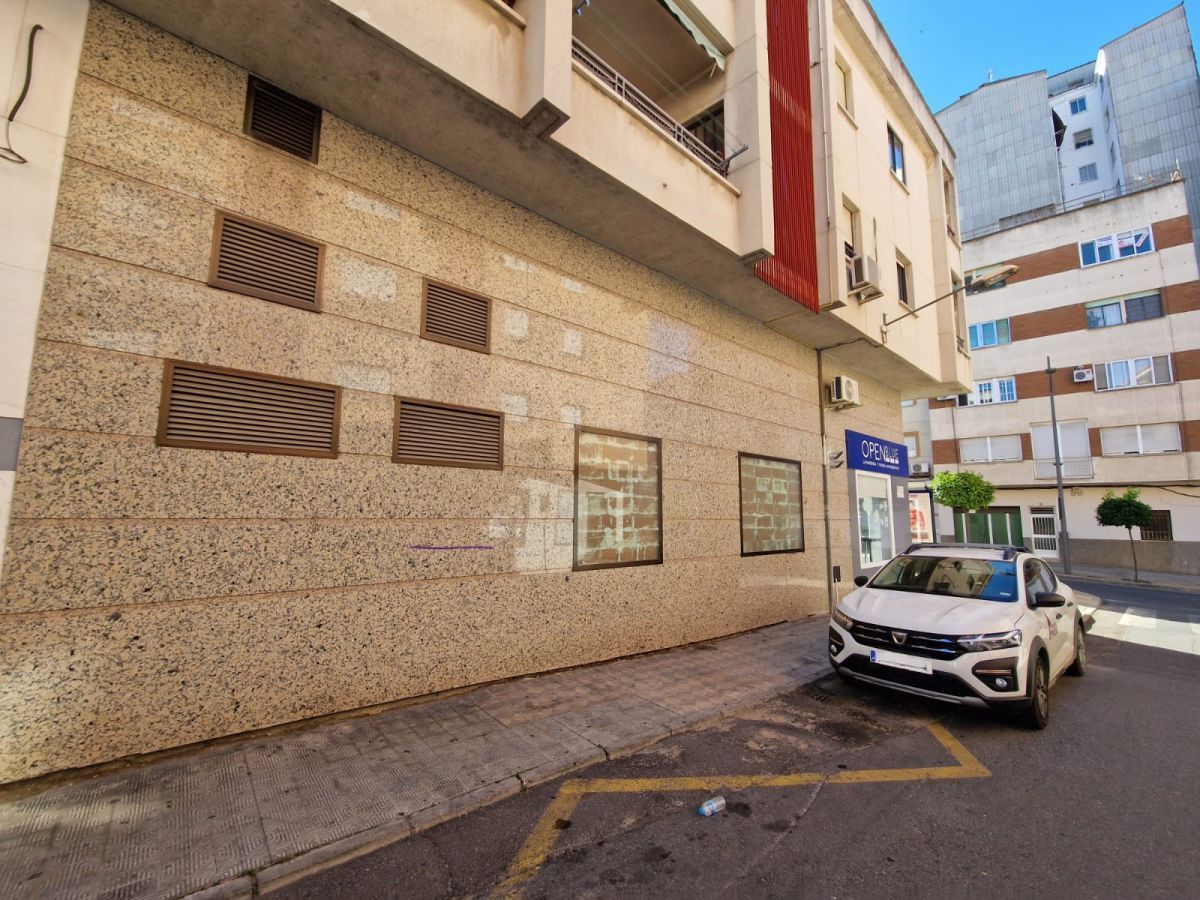 Vista exterior de Local en venda en Plasencia