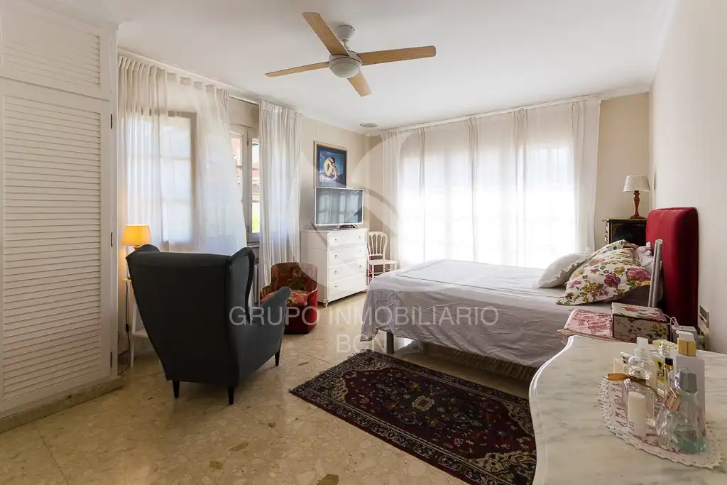 Living room of Houses for sale in Montcada i Reixac  with Air Conditioner, Heating and Terrace