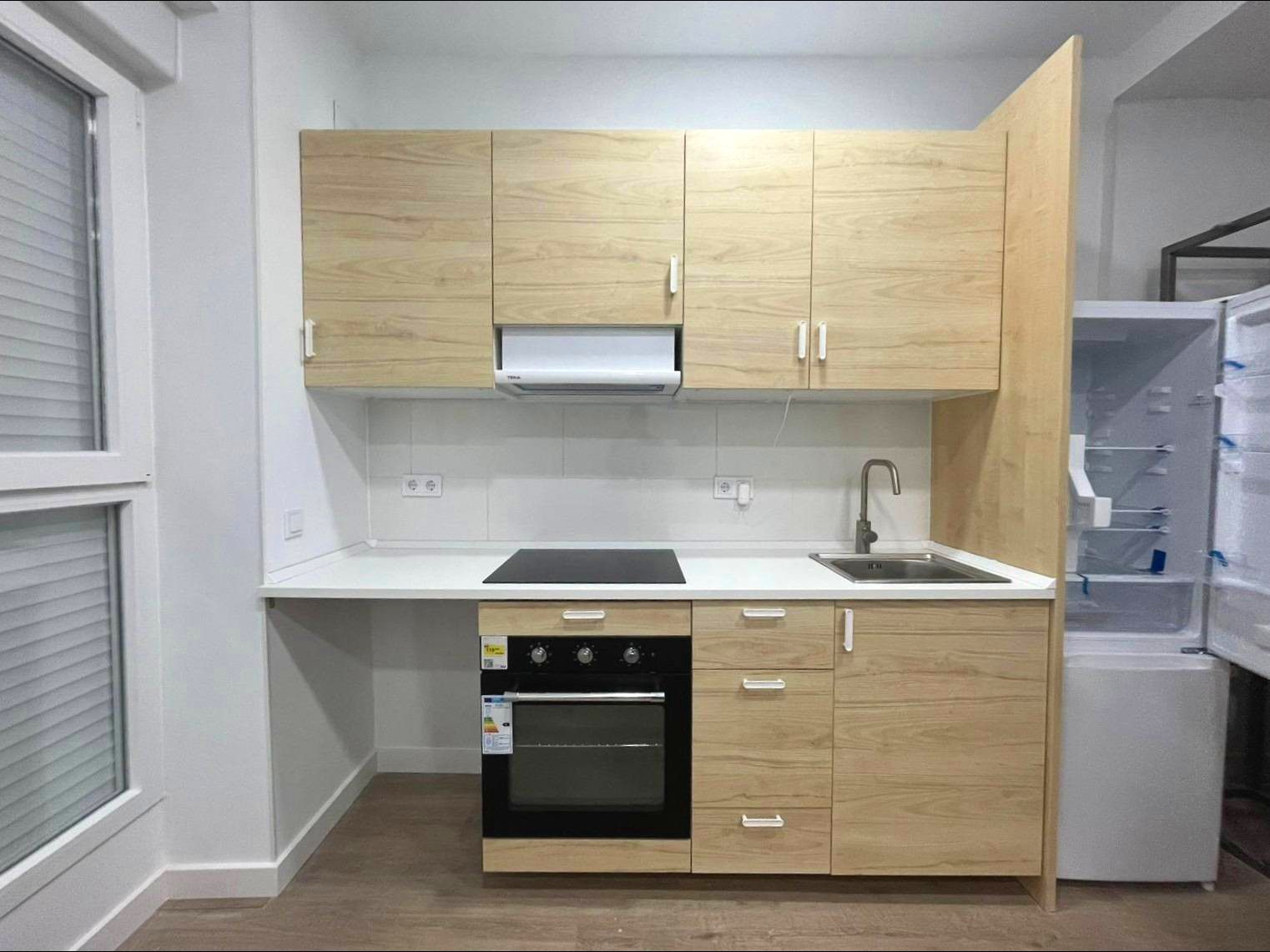 Cuina de Planta baixa de lloguer en Alcobendas amb Aire condicionat