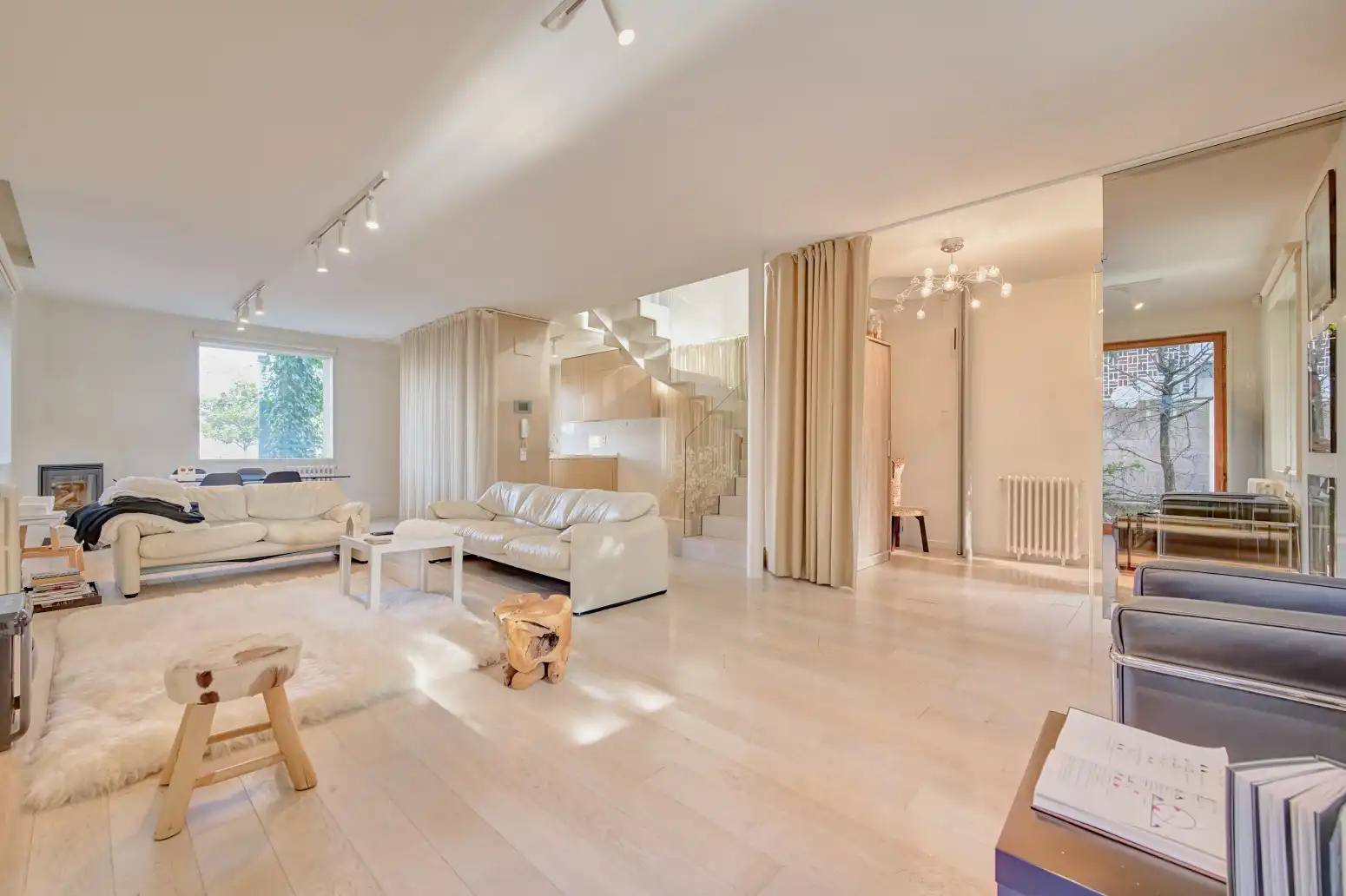 Sala de estar de Casa adosada en venta en  Pamplona / Iruña con Calefacción, Jardín privado y Parquet