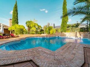 Swimming pool of House or chalet for sale in Las Rozas de Madrid  with Air Conditioner, Heating and Private garden