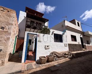 Exterior view of House or chalet for sale in La Oliva  with Terrace and Balcony