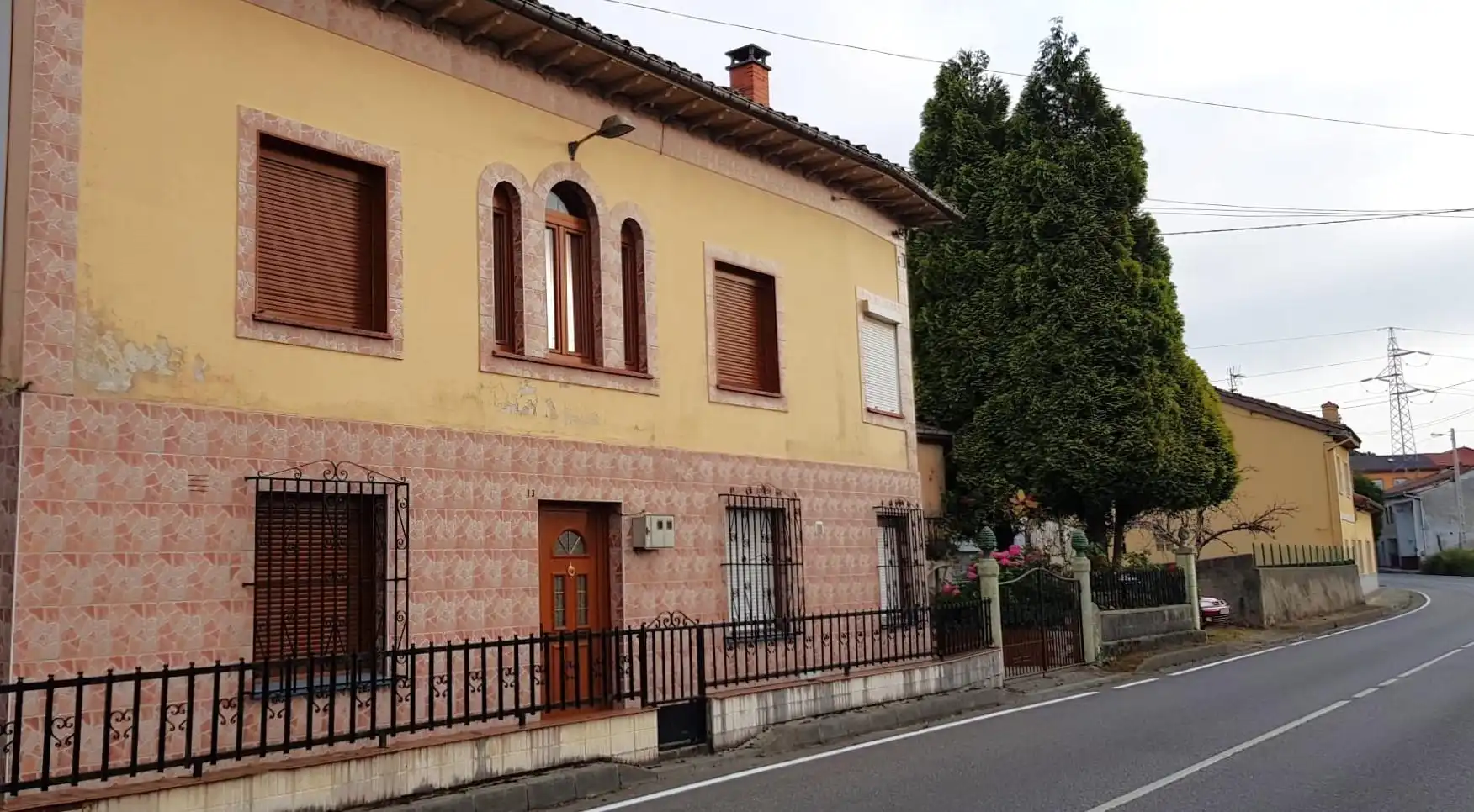 Vista exterior de Finca rústica en venta en Siero con Calefacción, Jardín privado y Trastero