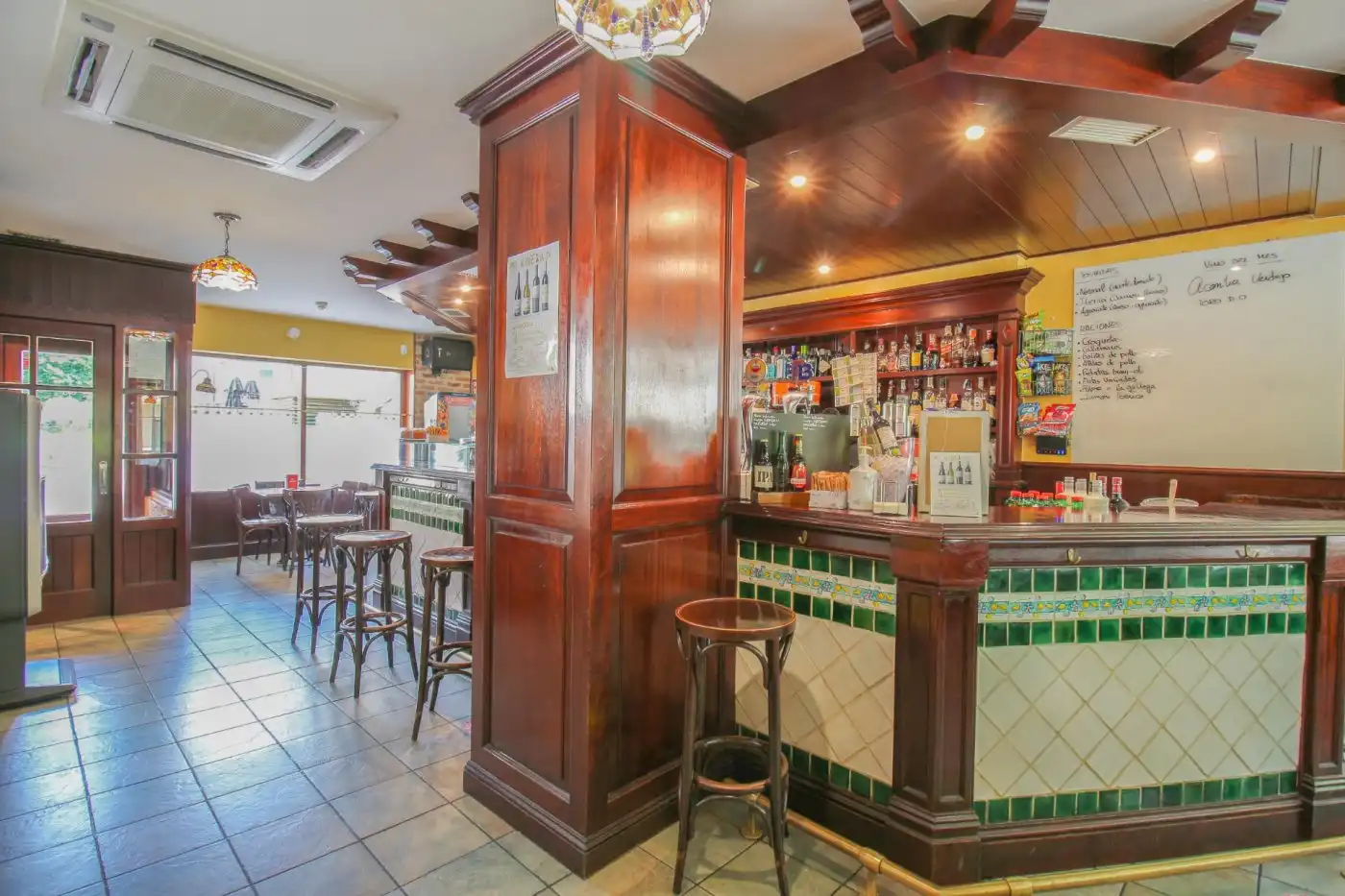 Commercial properties for sale in Aretxabaleta  with Air Conditioner and Furnished