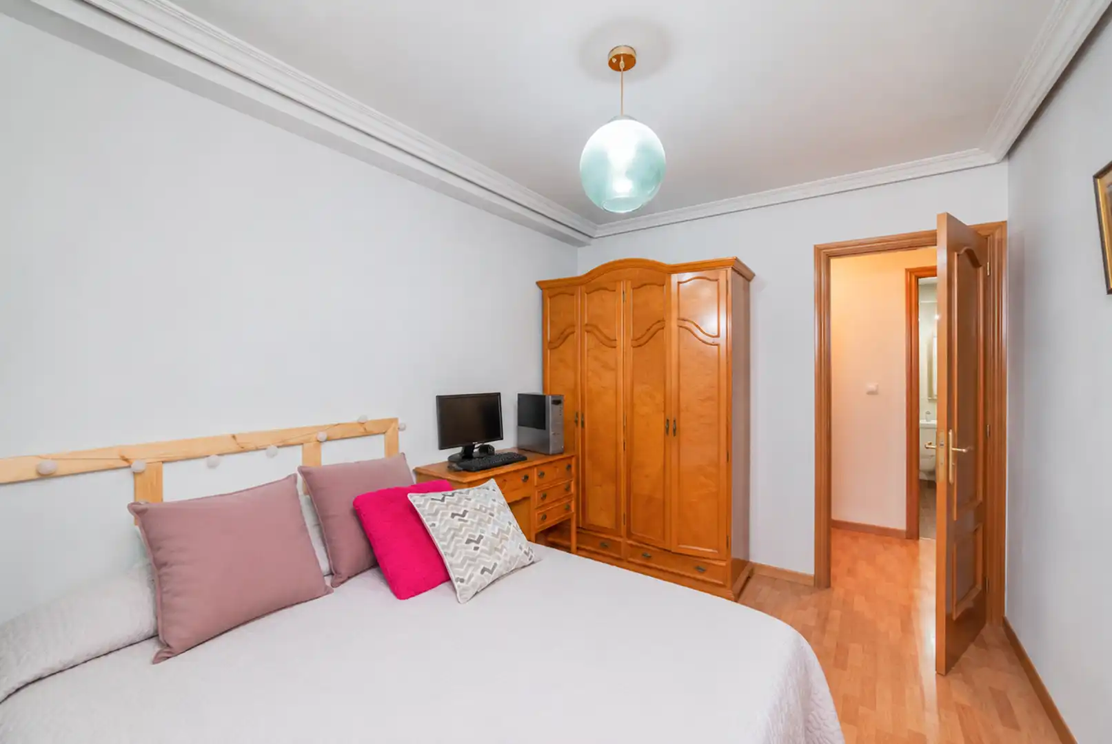 Habitación de Piso en venta en Parla con Calefacción y Terraza