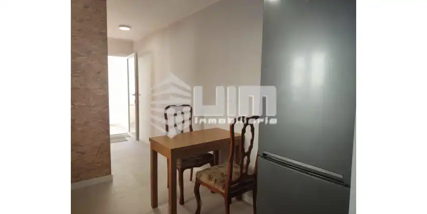 Flat for rent in DEL TRABAJO, Avenida de Abril - 9 de Octubre