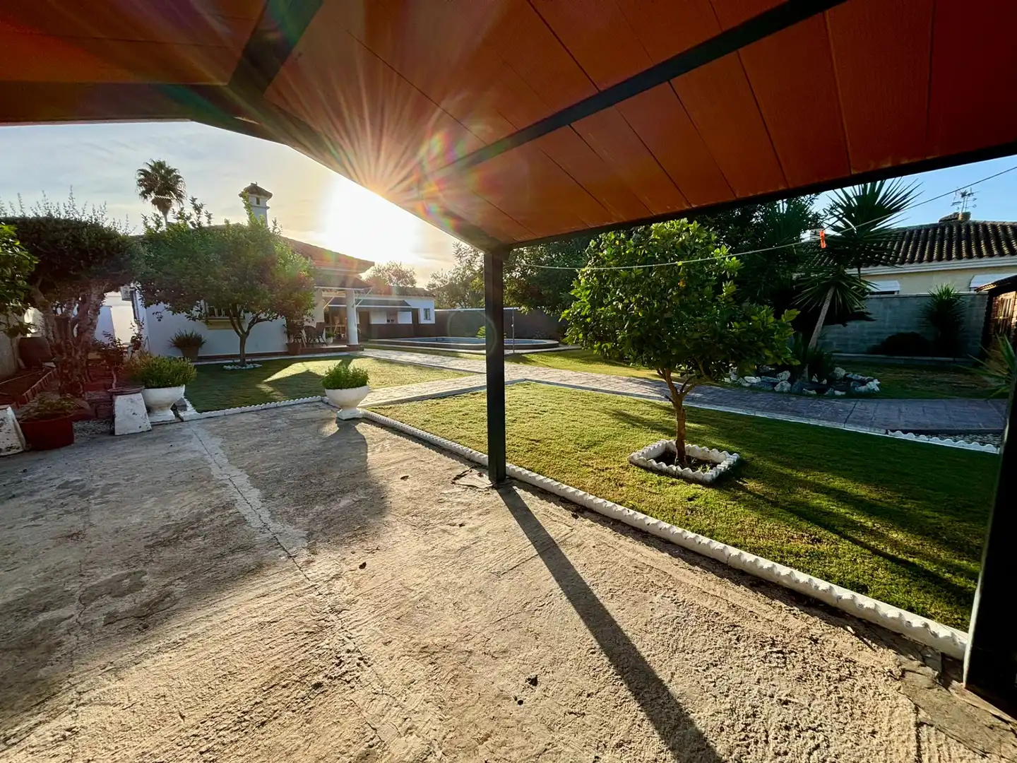 Terrassa de Casa o xalet en venda en Arcos de la Frontera amb Jardí privat, Traster i Piscina