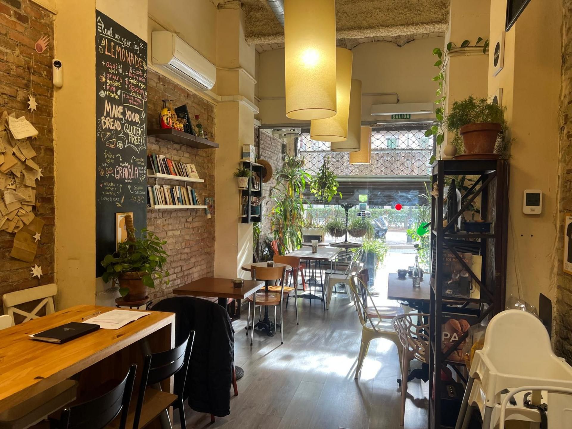 Local de lloguer a Dreta de l'Eixample