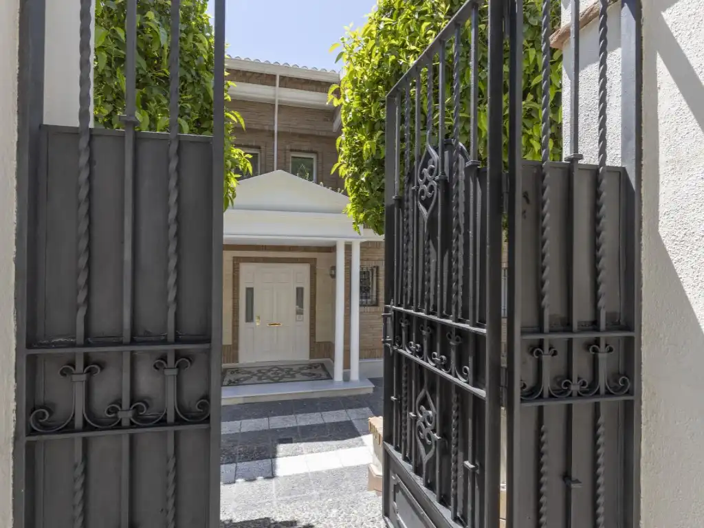 Houses for sale in Granada