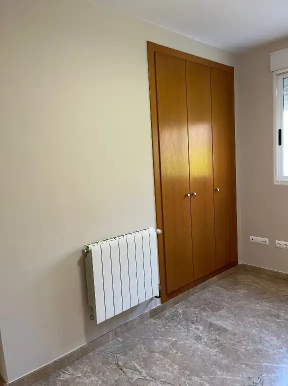 Schlafzimmer von Einfamilien-Reihenhaus zur Miete in Alcàsser mit Klimaanlage, Heizung und Terrasse