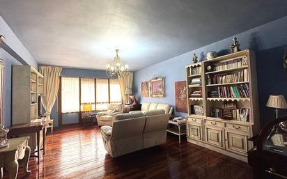Living room of Flat for sale in Tolosa  with Heating, Terrace and Balcony