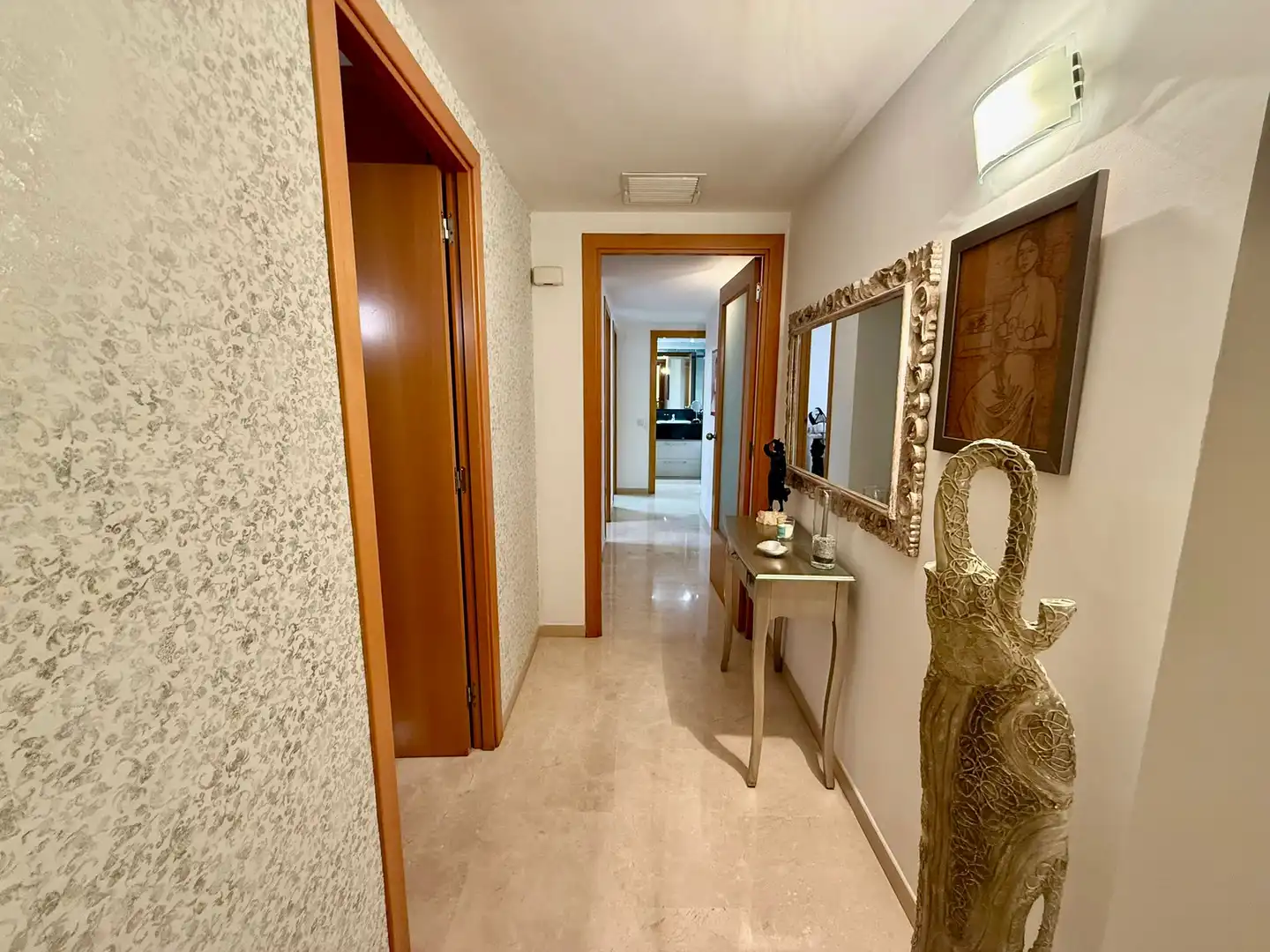Dúplex en venta en Cornellà de Llobregat con Balcón
