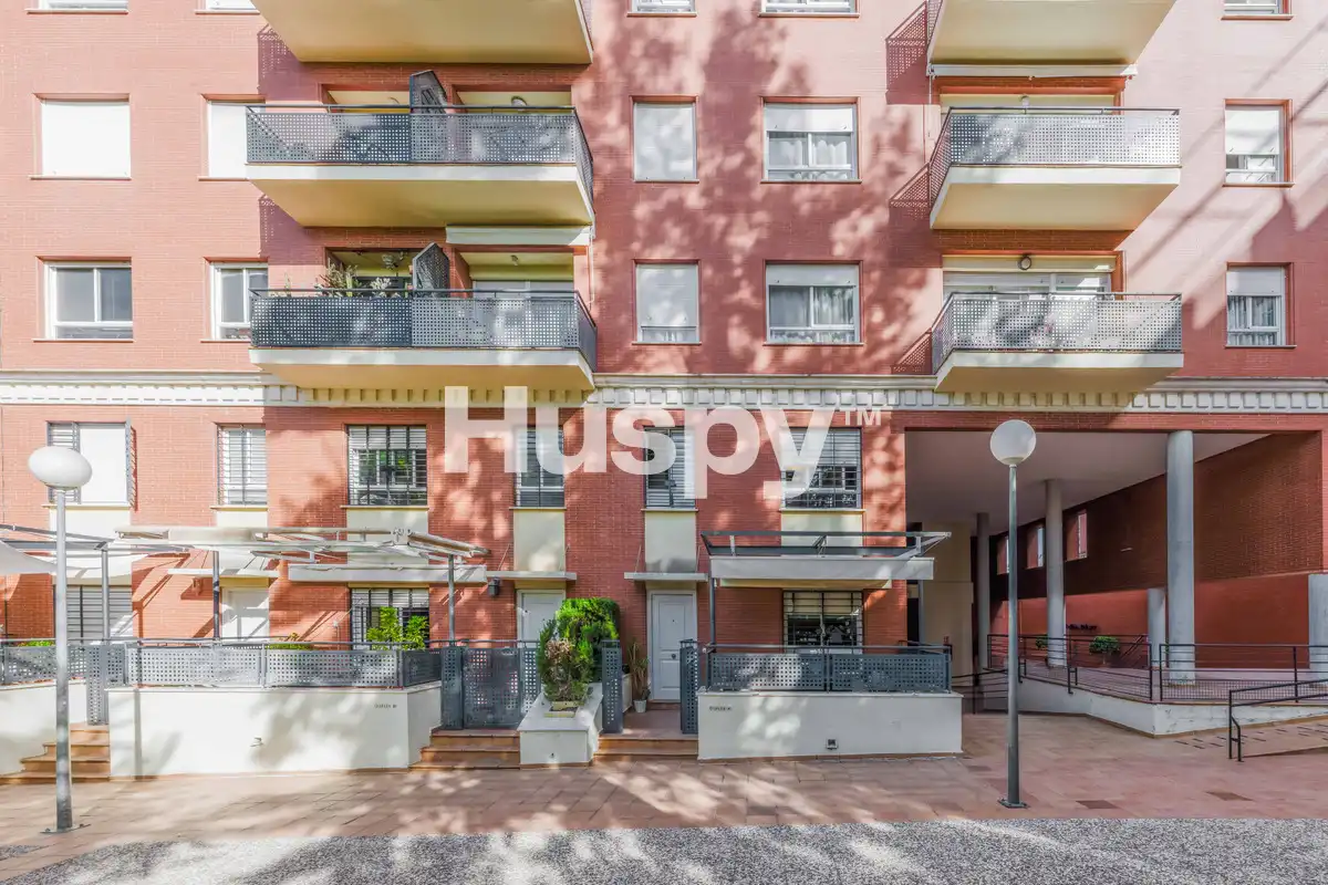 Vista exterior de Dúplex en venta en Zona Universitaria 