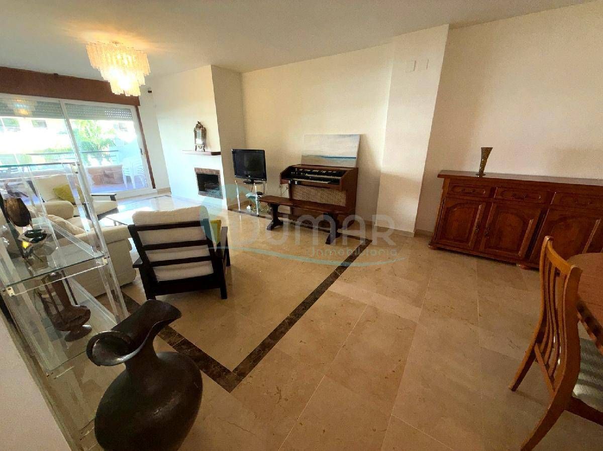 Living room of Flat to rent in Marbella  with Terrace, Swimming Pool and Community pool